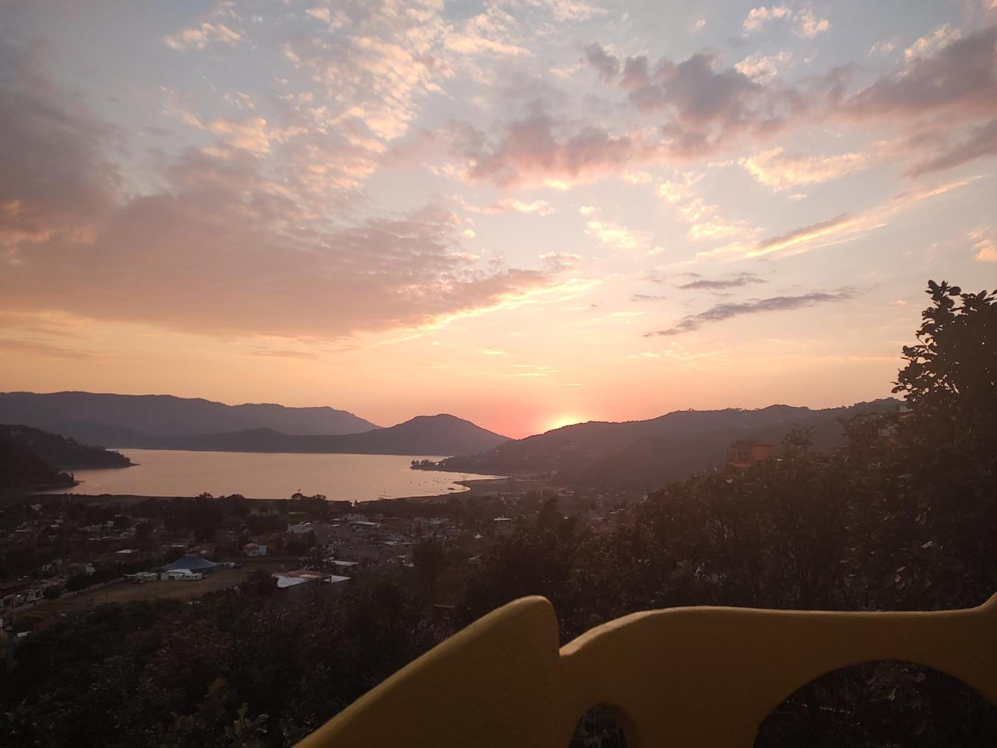 El Encinal De Las Flores Valle de Bravo Ruang foto